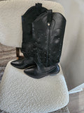 Black Boots